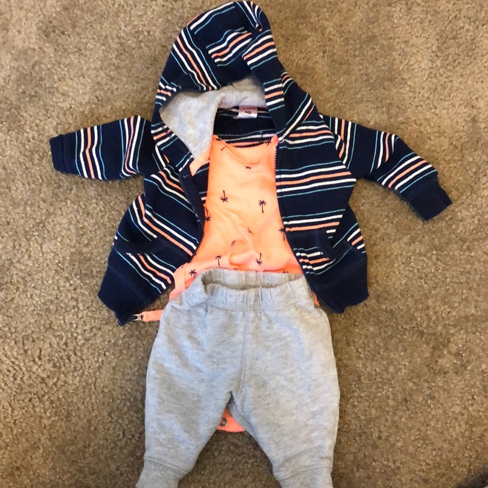 Newborn outfit